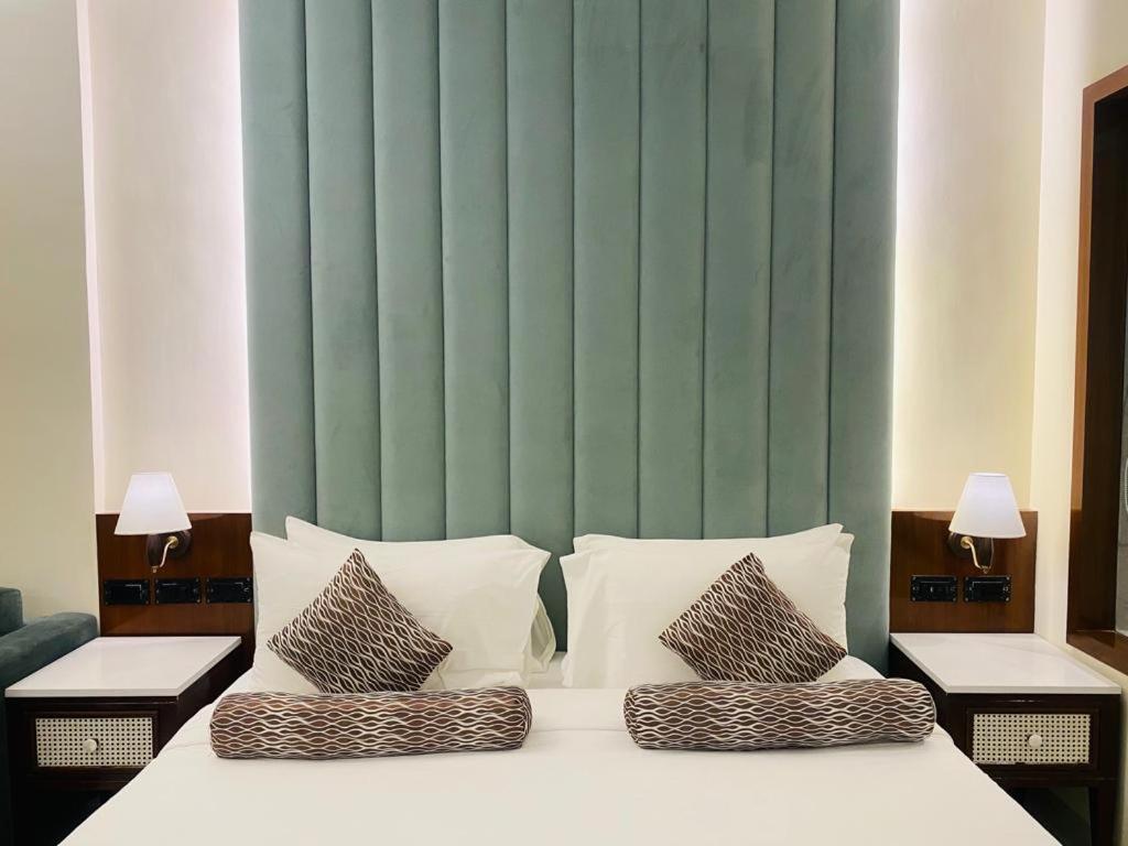 Evershine Resort & Spa Mahābaleshwar Exteriör bild