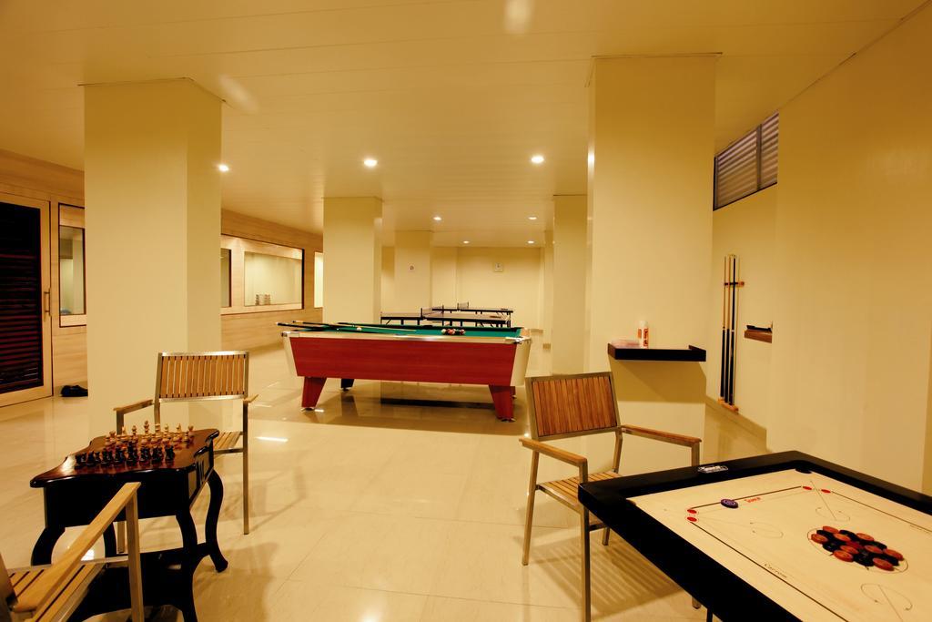 Evershine Resort & Spa Mahābaleshwar Exteriör bild