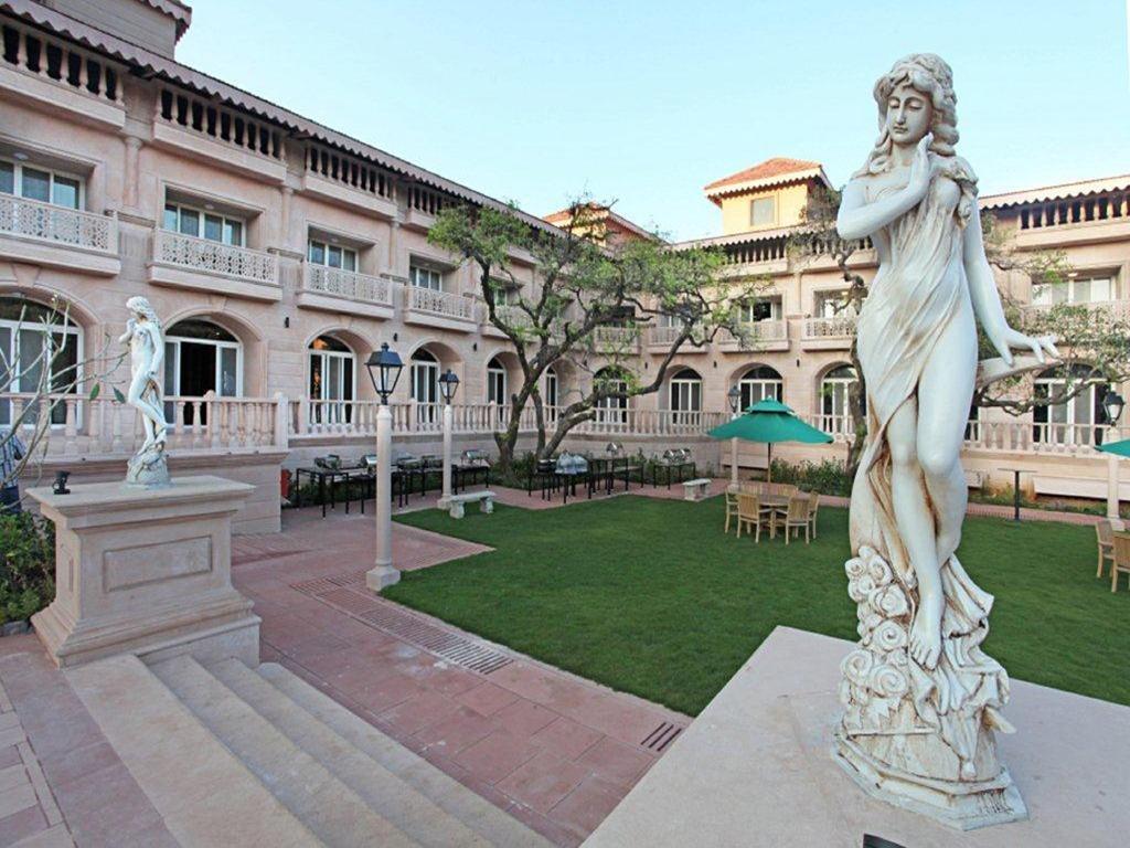 Evershine Resort & Spa Mahābaleshwar Exteriör bild