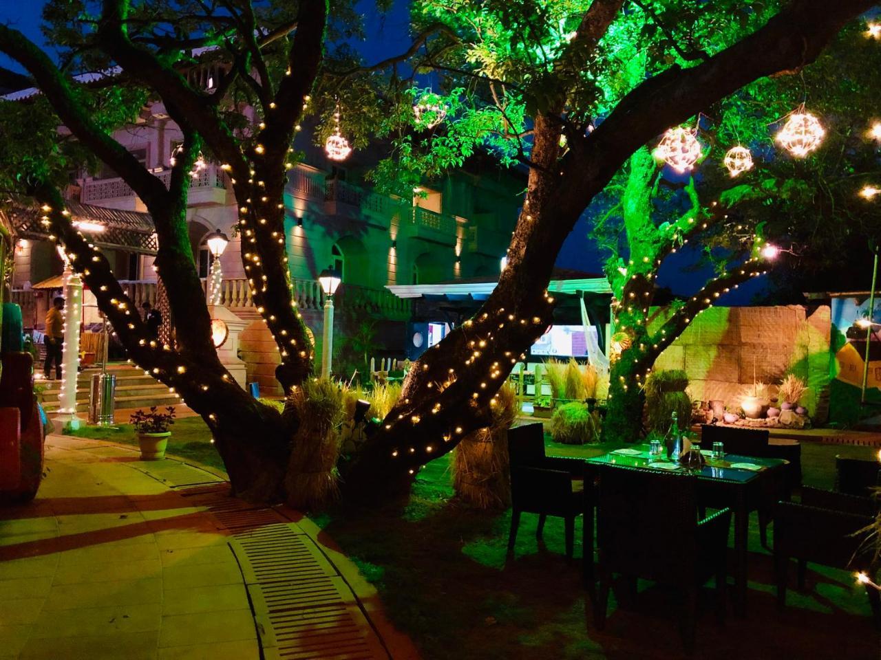Evershine Resort & Spa Mahābaleshwar Exteriör bild