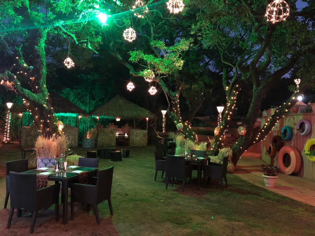 Evershine Resort & Spa Mahābaleshwar Exteriör bild